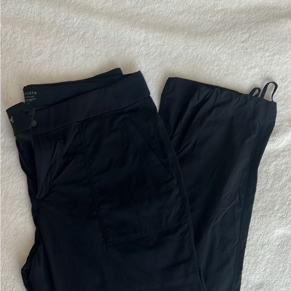 Athleta Trekkie Hike Pants Black Women’s Size 16